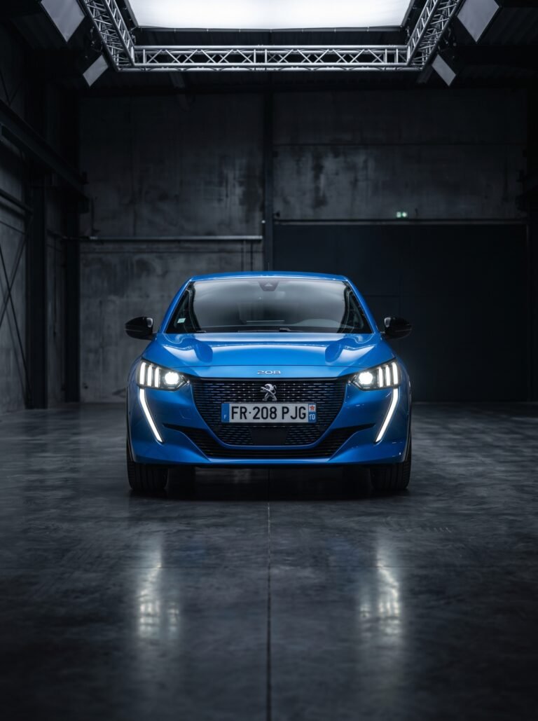 Peugeot 208 1.6 Feline Tiptronic 2022